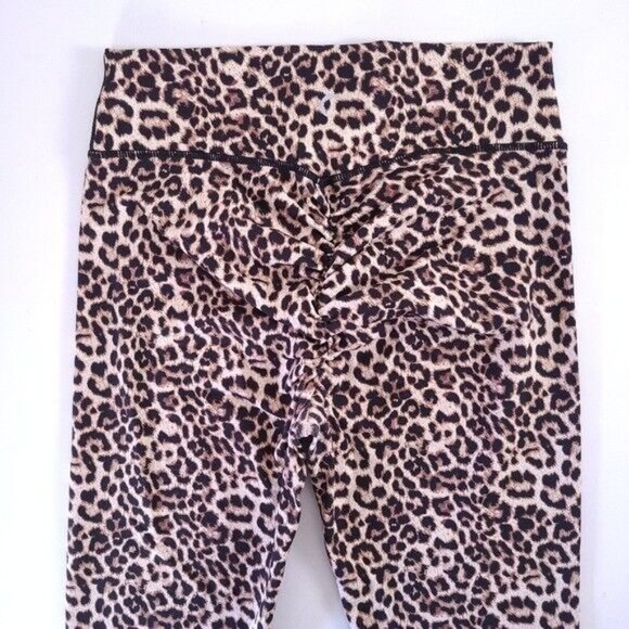 Zyia Active Womens 7/8 Cheeky Leopard Ruched Leggings Pants Size 8 10 - Picture 3 of 11